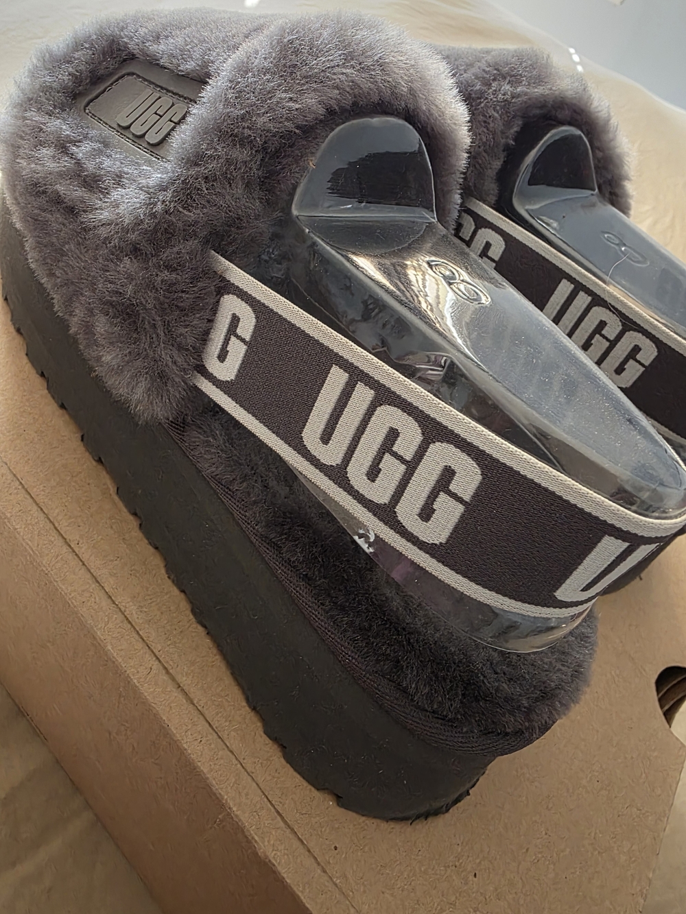 UGG Women's Charcoal Fluff Slide — Plush Shearling Strap - Picture 6 of 9